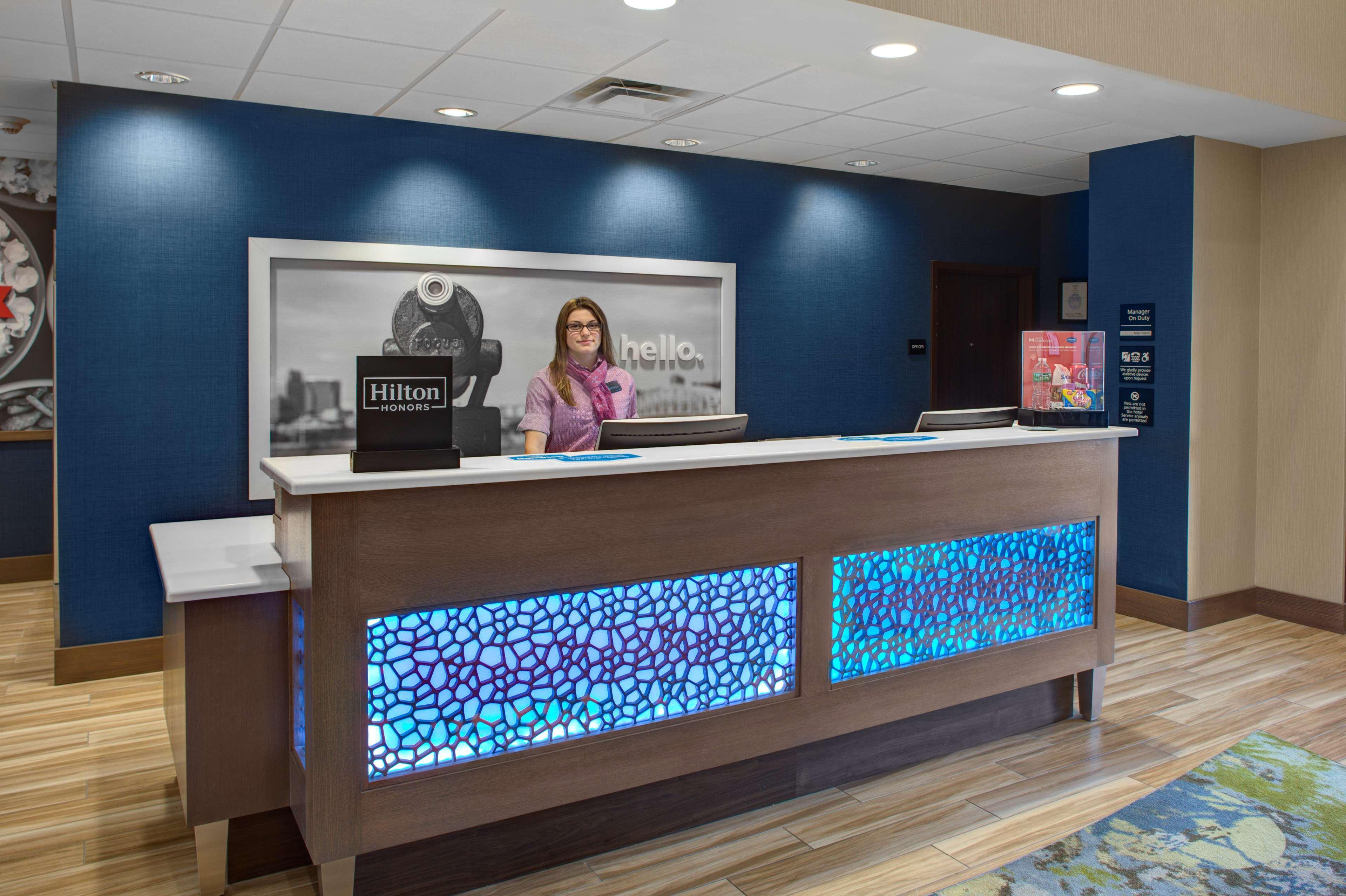 Hampton Inn & Suites Syracuse North Airport Area North Syracuse Exterior foto